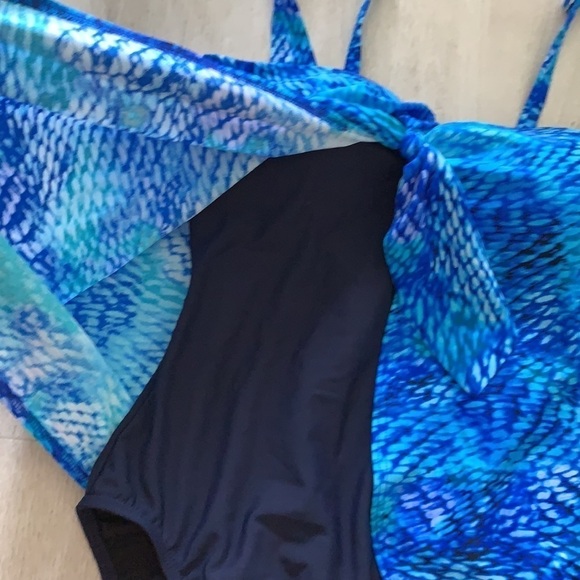 NWT shape solver size 8 one piece swimsuit blue navy tummy control Reflections - Picture 7 of 12
